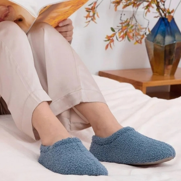 HOMETOP Womans 10.5 Us Blue Slippers Memory Foam Flexible Hard-soled Nwot - Picture 10 of 11